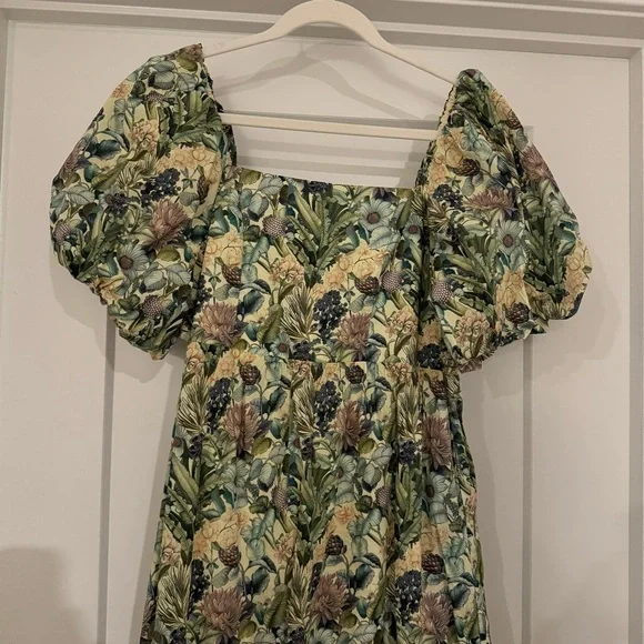 Entro Green Floral Puff Sleeve Midi Dress - Picture 2 of 4